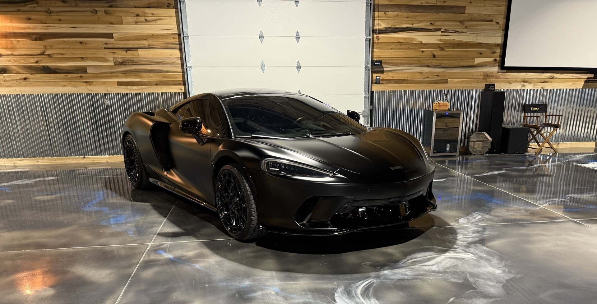 McLaren GT